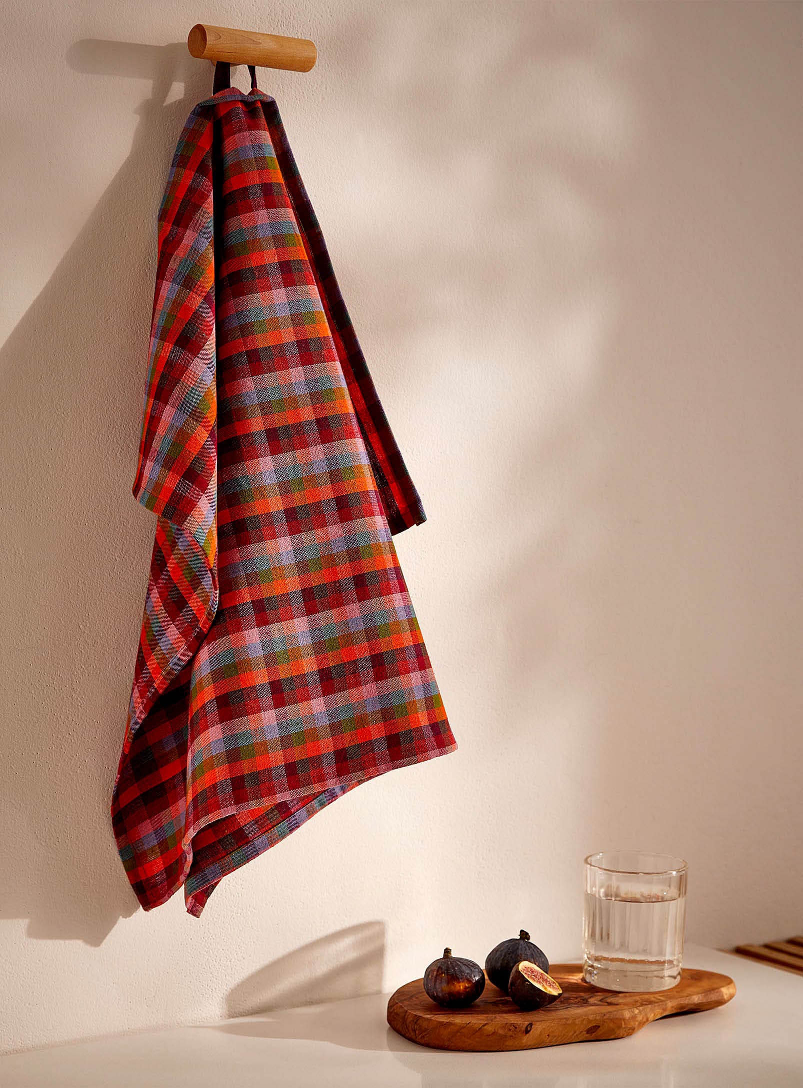Checkered tea towel
