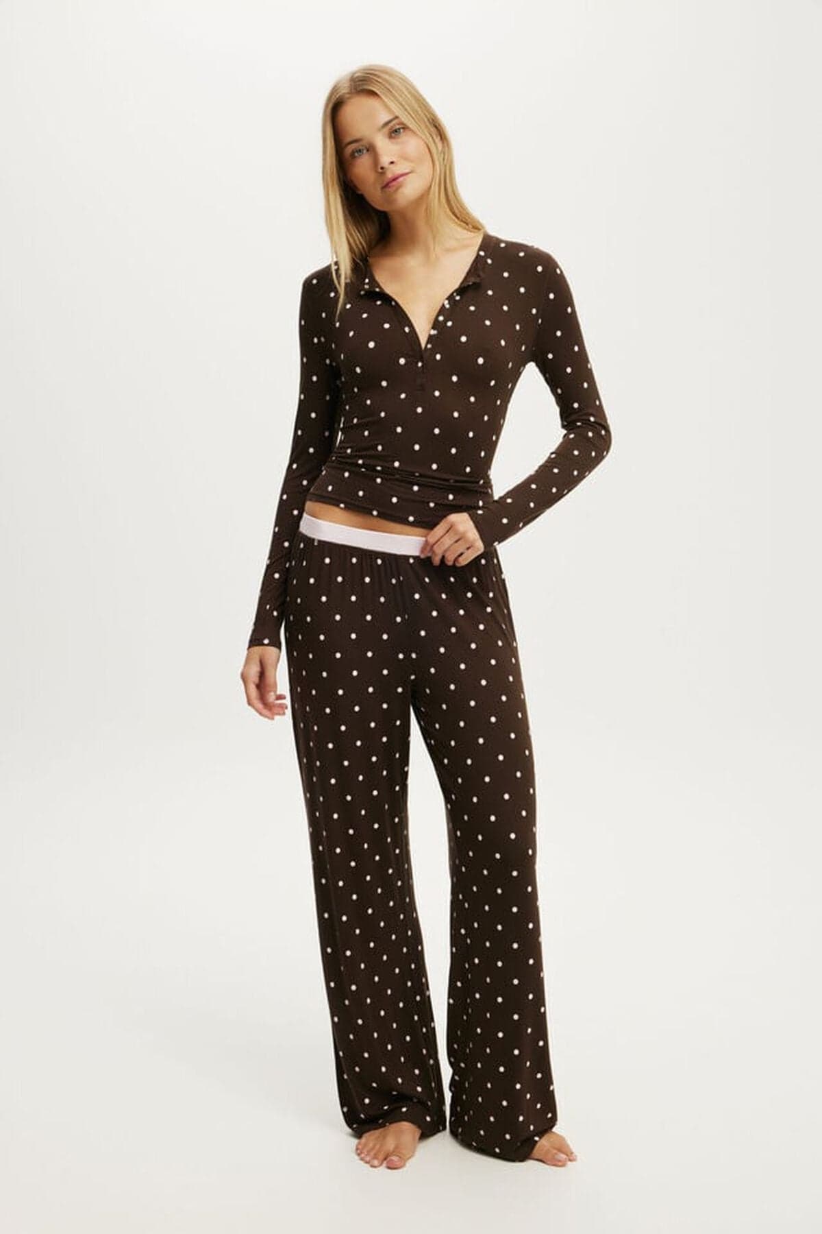 Set of PJs
