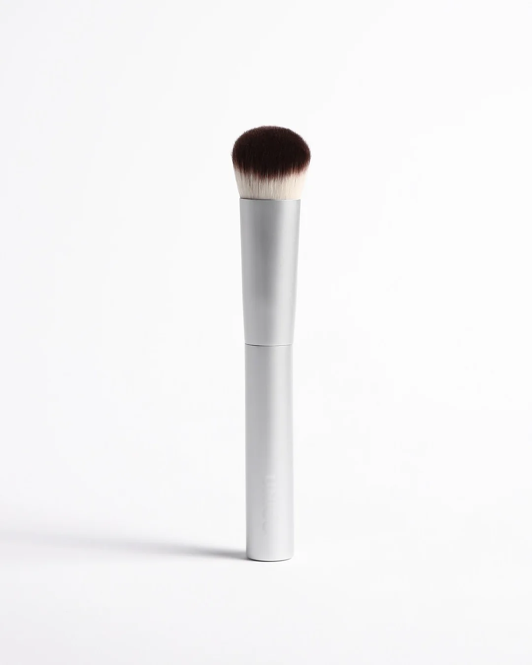 MAKEUP BRUSH Flawless foundation