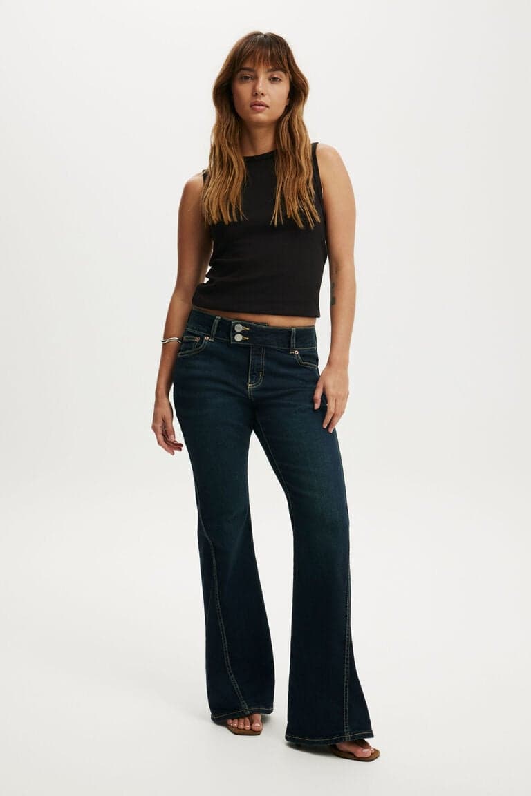 Women’s Blue Calça - Petite Mid Rise Bootcut Jean | Cotton On Brazilicon/flag/ukUAE Flag biggericon/flag/ukUAE Flag biggericon/flag/ukUAE Flag bigger